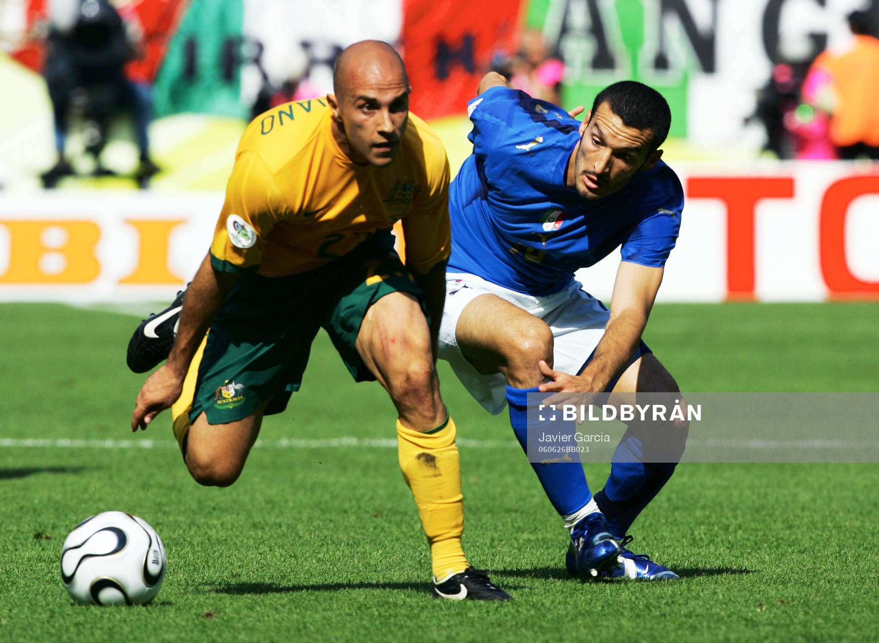  Gianluca Zambrotta, Italien och Marco Bresciano, Australien