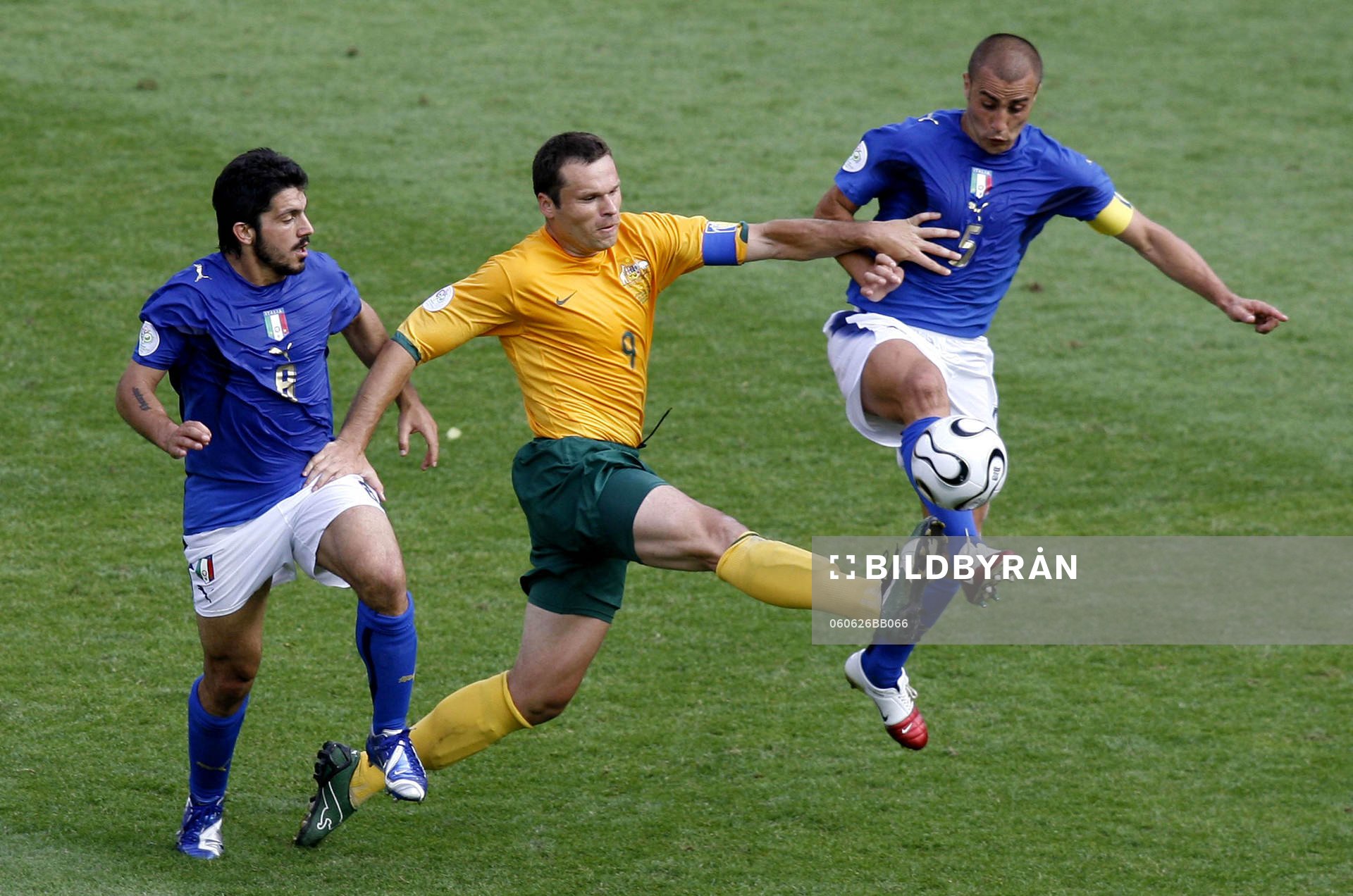 Mark Viduka och Fabio Cannavaro