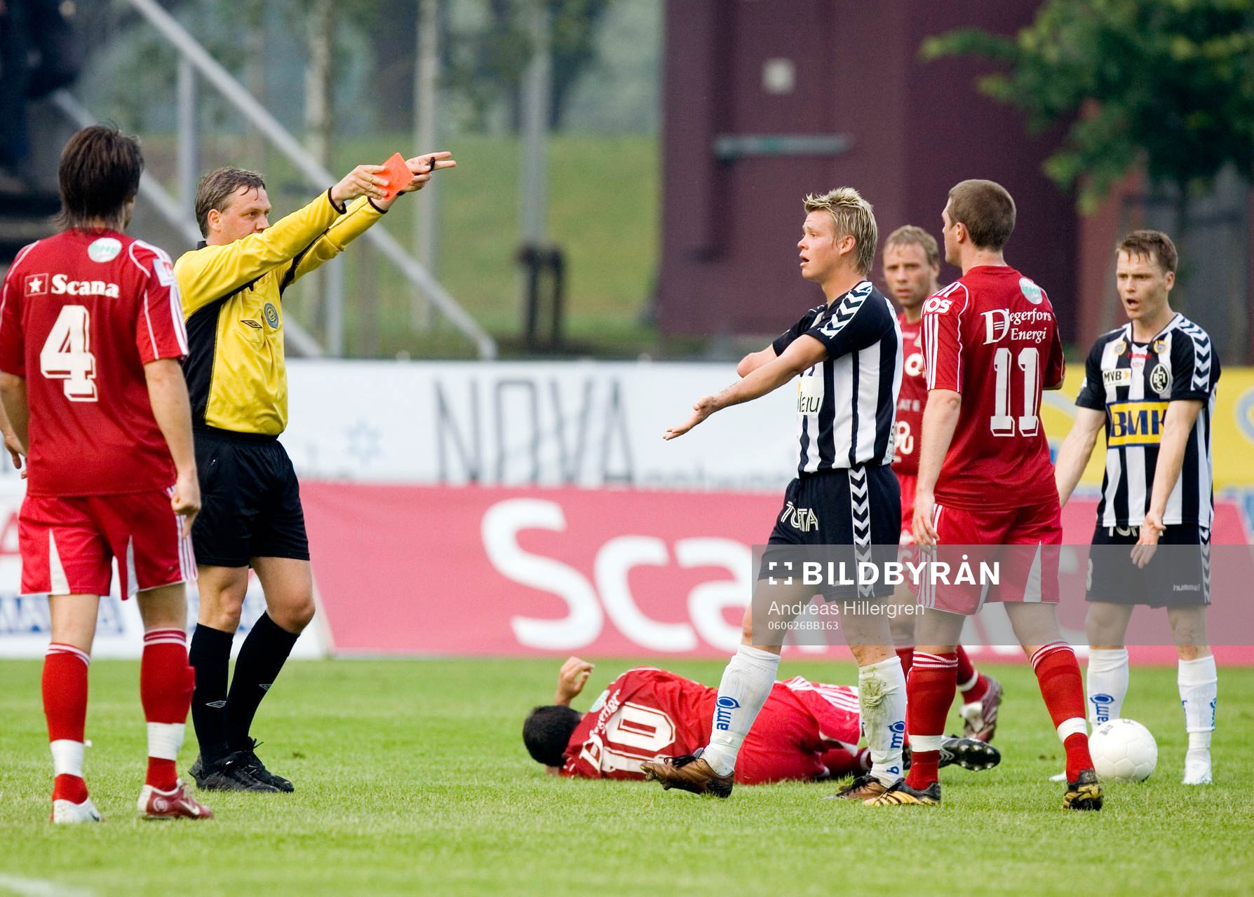 Håkan Söderstjerna, Landskrona får rött kort