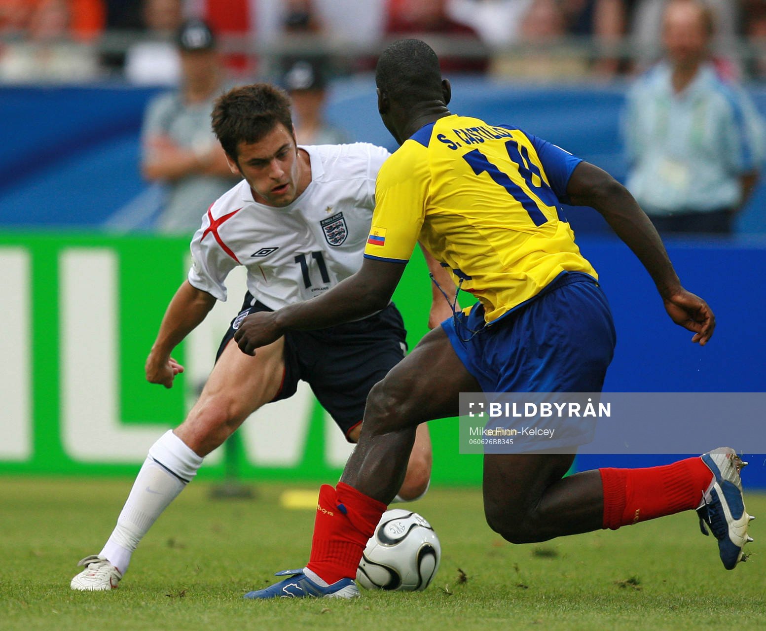 Joe Cole, England och Segundo Castillo, Ecuador