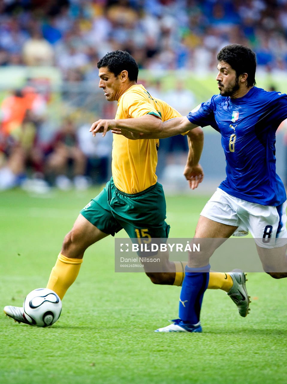  John Aloisi, Australien och Gennaro Gattusso, Italien.