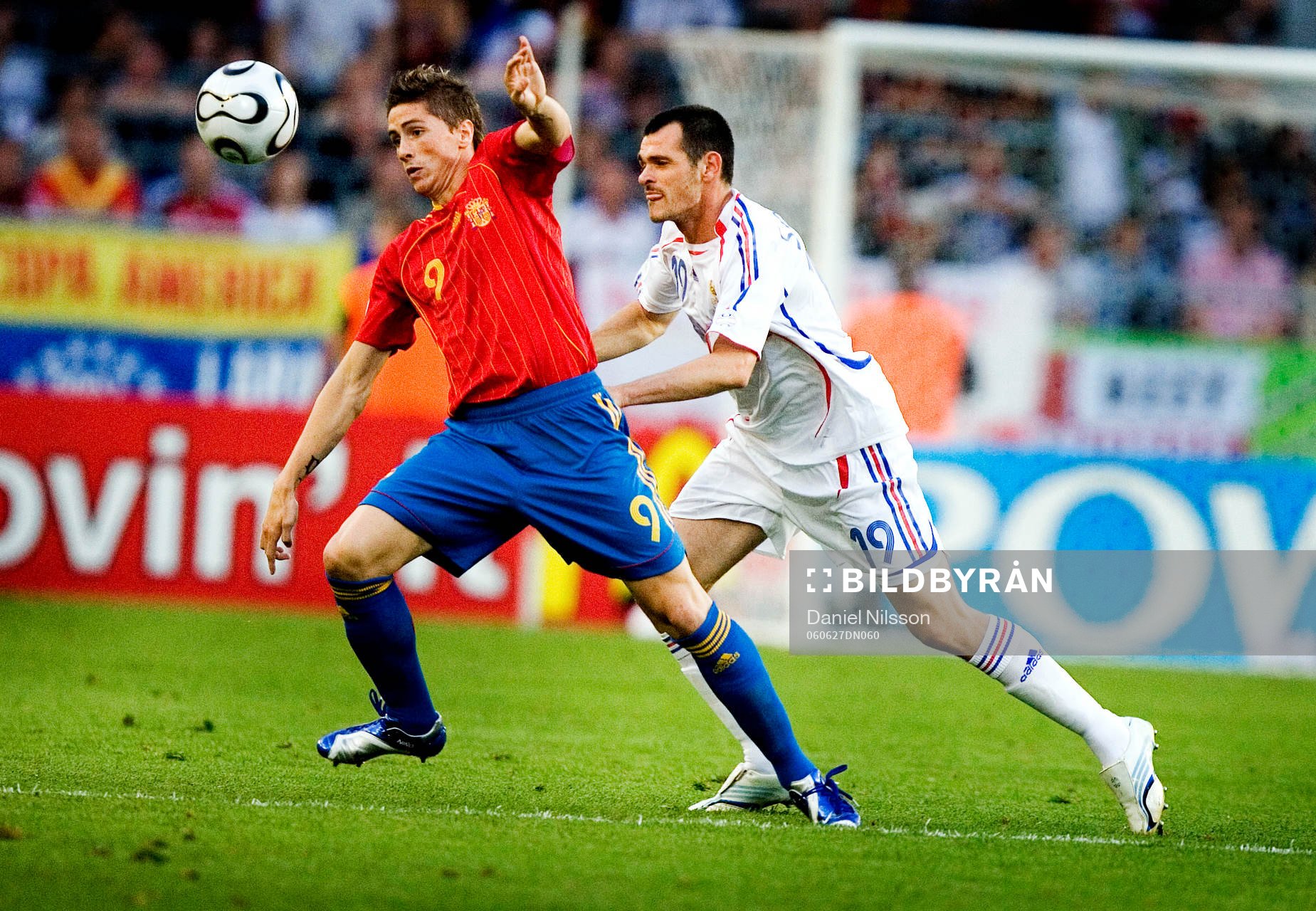 Willy Sagnol, Frankrike och Fernando Torres, Spanien