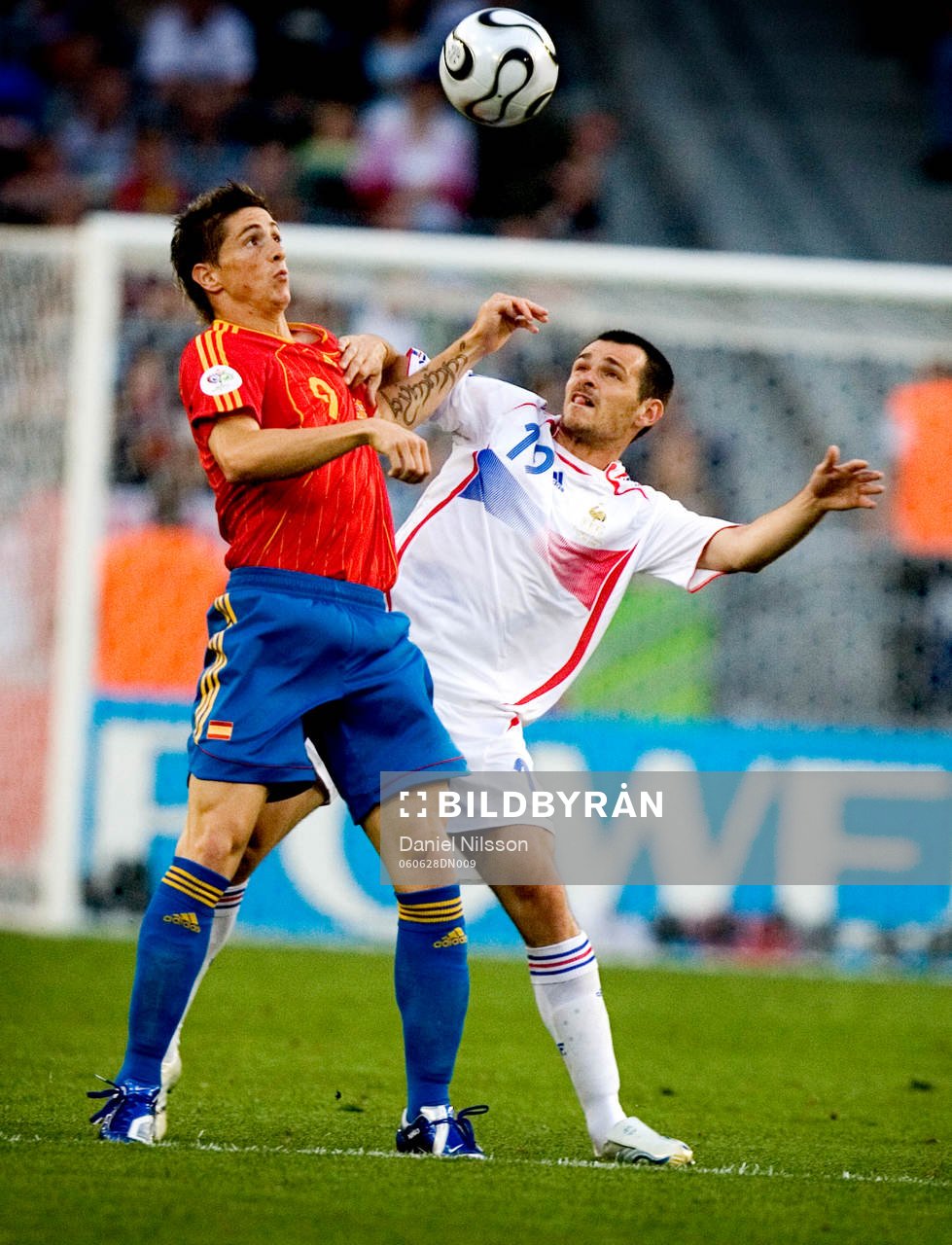 Willy Sagnol, Frankrike och Fernando Torres, Spanien
