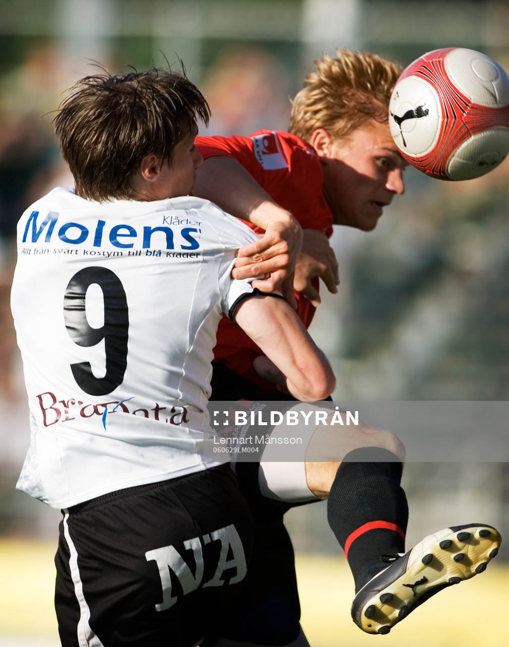Patrik Anttonen, Örebro försöker stoppa Patrik Nilsson,