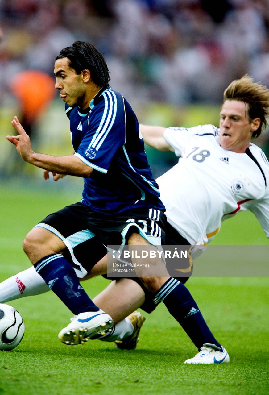 Tim Borowski Tyskland och Oscar Tevez, Argentina