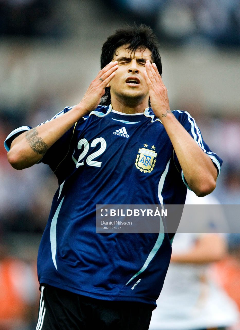 Luis Gonzalez, Argentina, missar en jättechans. depp