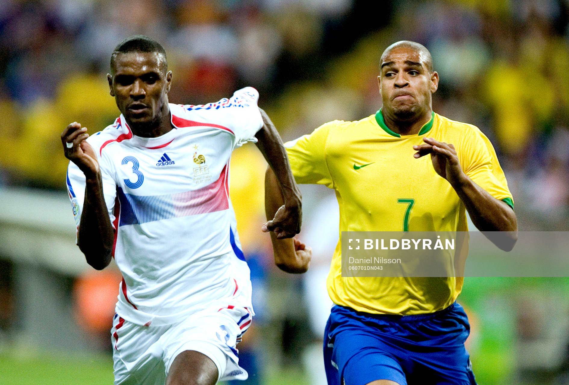 Eric Abidal, Frankrike och Adriano, Brasilien