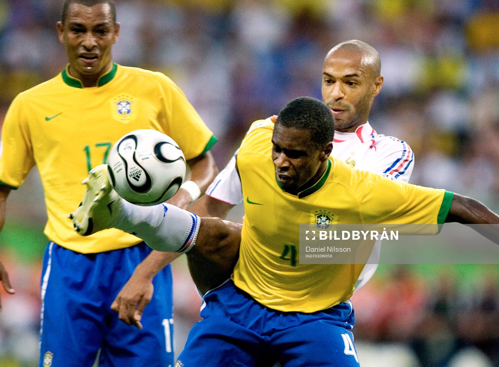 Thierry Henry, Frankrike och Gilberto Silva och Juan,