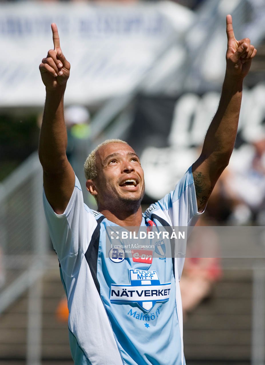Nye brassen Junior har gjort 1-0 och fått en succéstart i