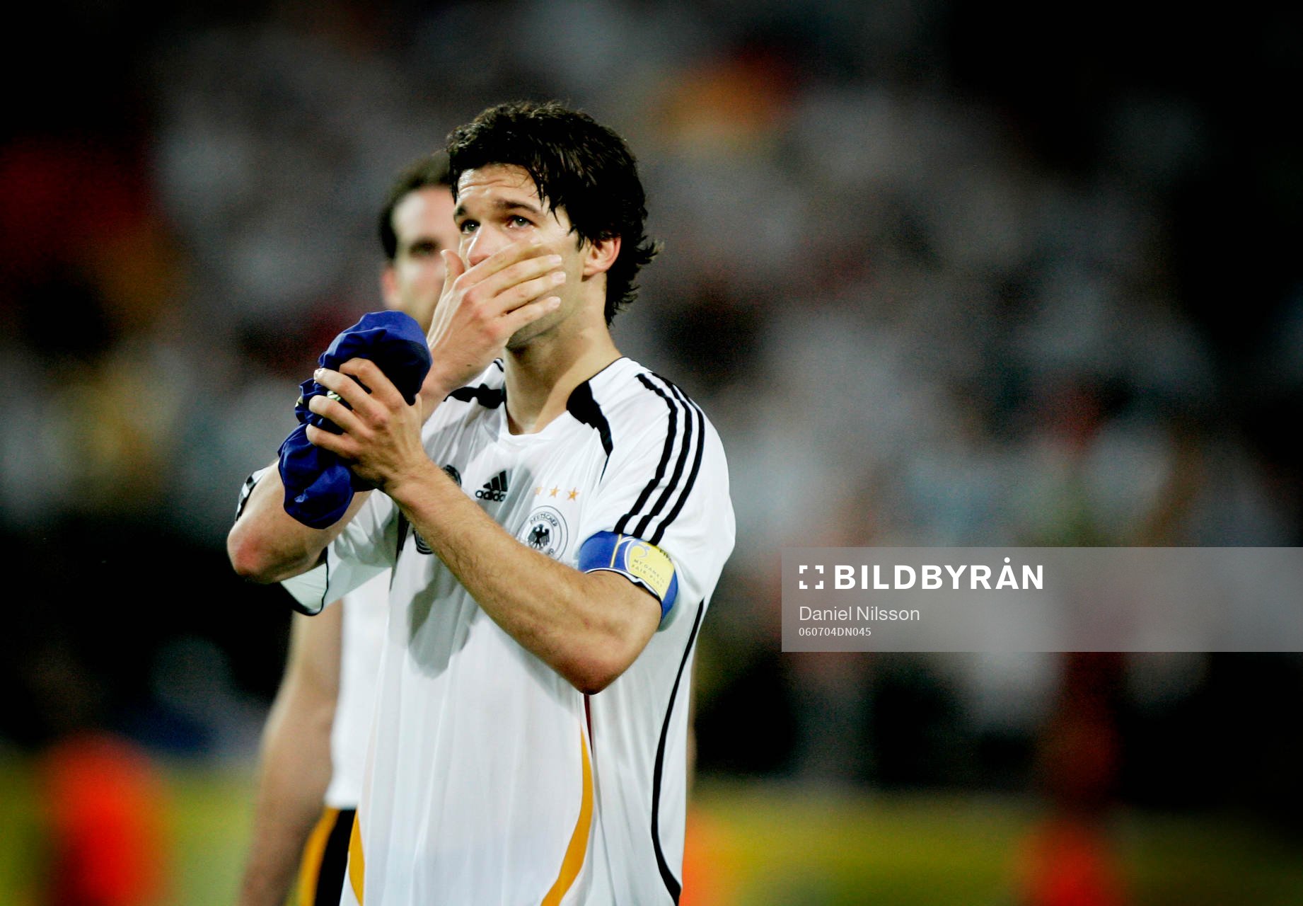 Michael Ballack, Tyskland, grät