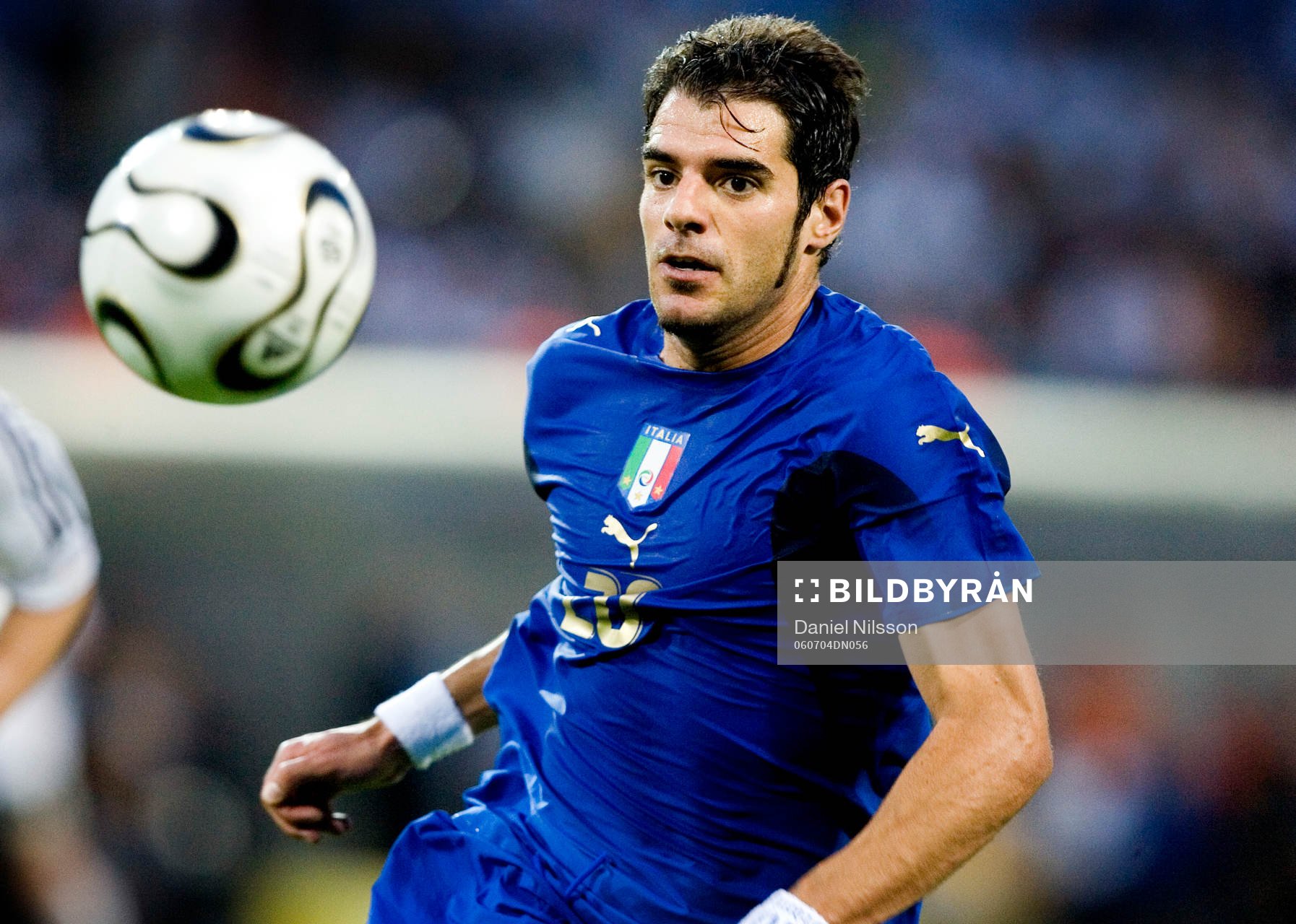 Simone Perrotta, Italien