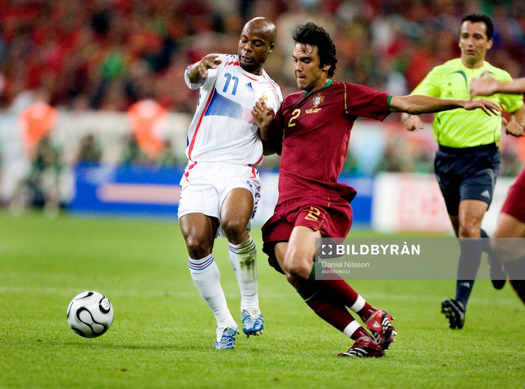 Paulo Ferreira, Portugal och Sylvain Wiltord, Frankrike