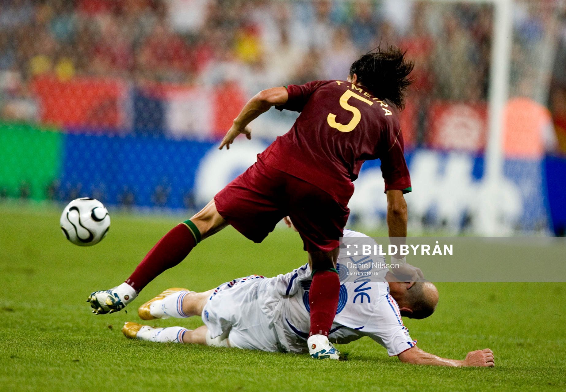 Fernando Meira, Portugal och Zinedine Zidane, Frankrike