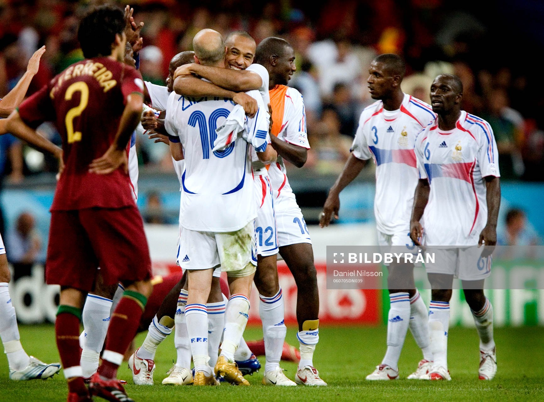 Thierry Henry och Zinedine Zidane, Frankrike, jubel