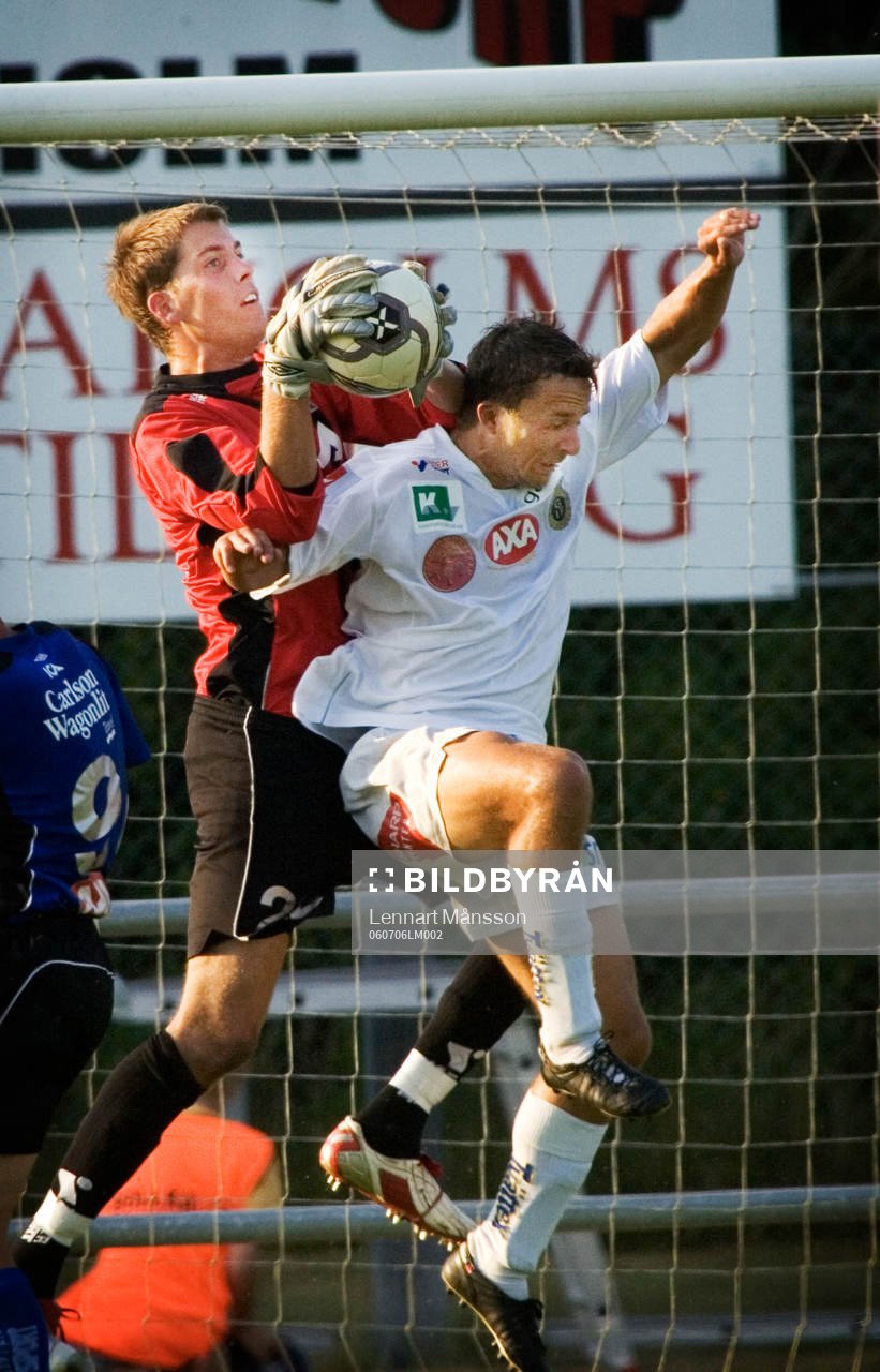 Marcus Sahlman, målvakt, Halmstad och Mathias Woxlin, Gefle