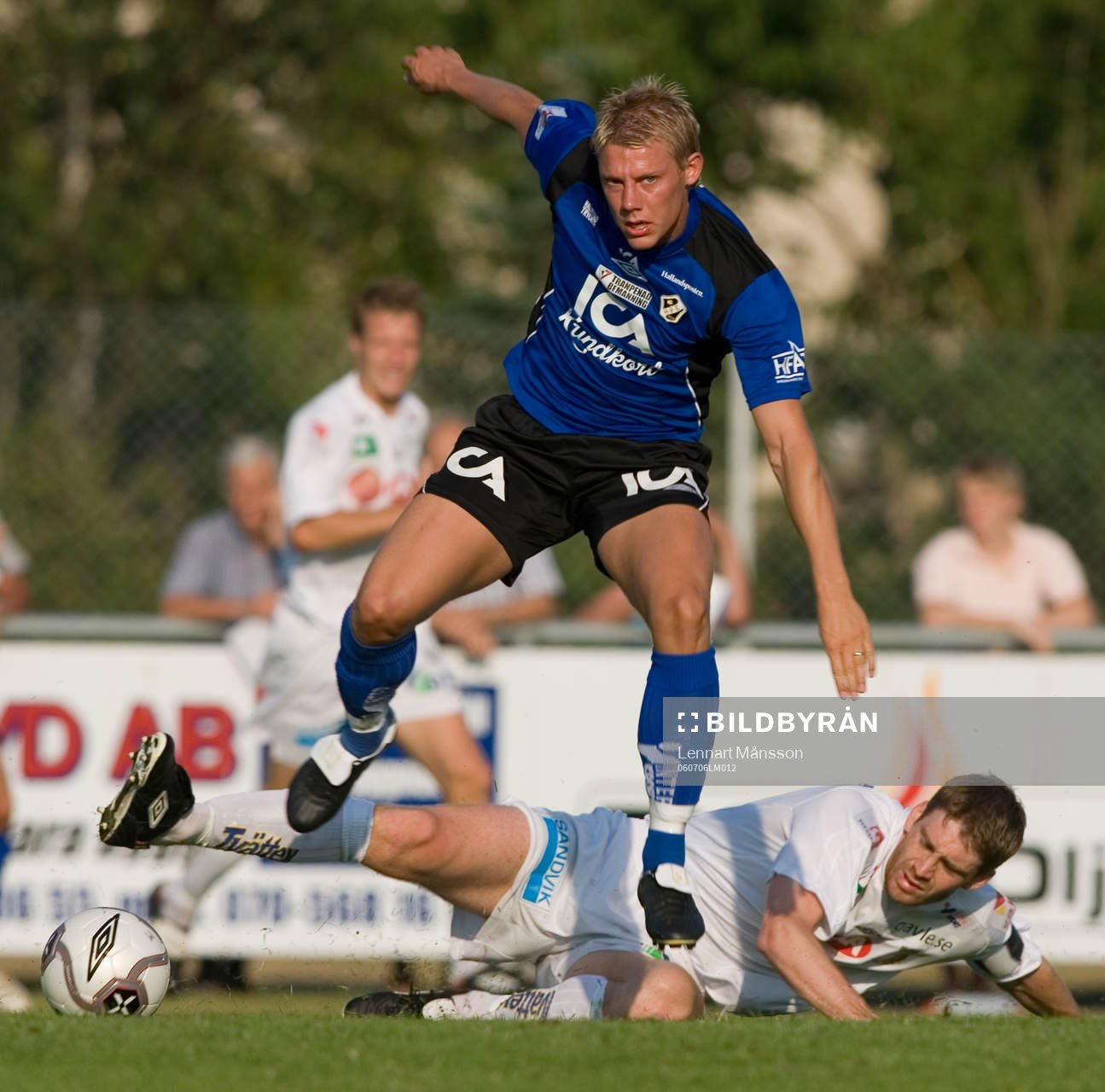 Gefle stoppar effektivt Halmstad, här Patrik Ingelsten