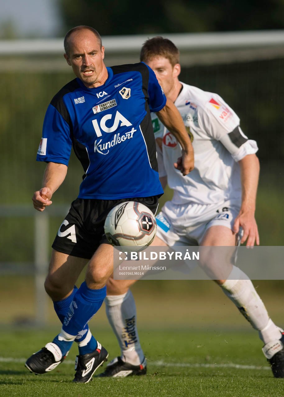 Magnus Arvidsson håller undan.