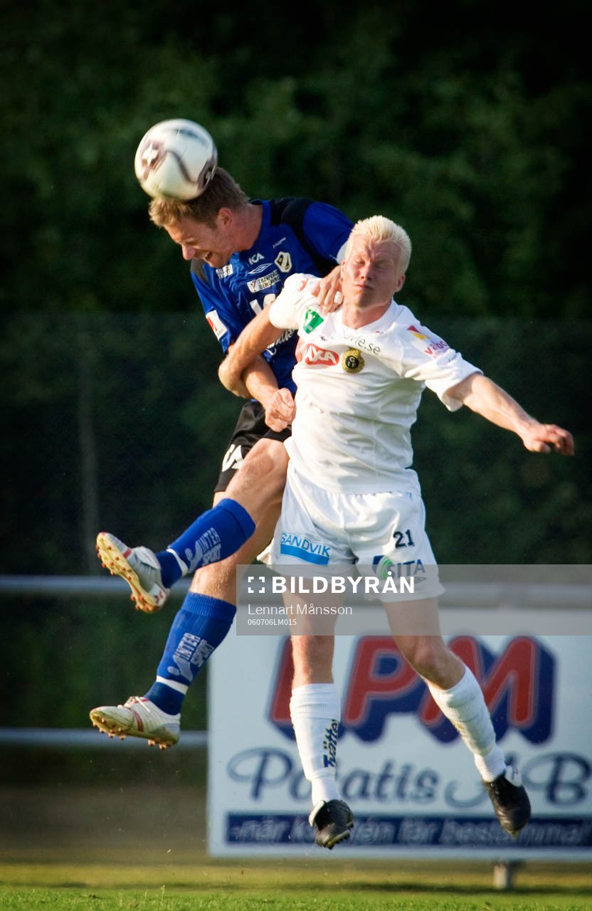  Tommy Jönsson, Halmstad vinner nickduell mot Benny Mattsson, Gefle