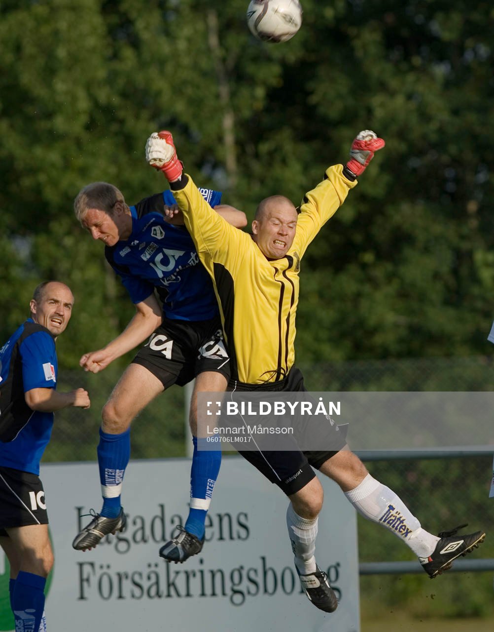 Gefles målvakt Peter Bergqvist in aktion