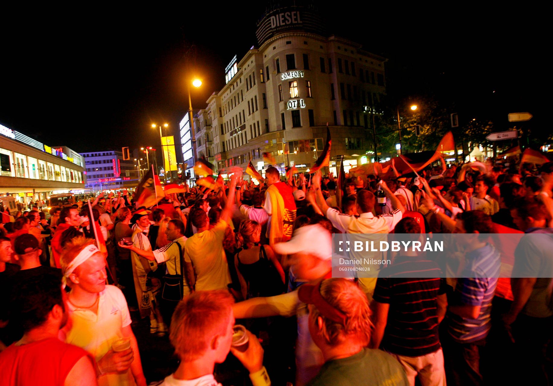 Fotboll, VM 2006, Hundratusen-tals fans, supporter, firade