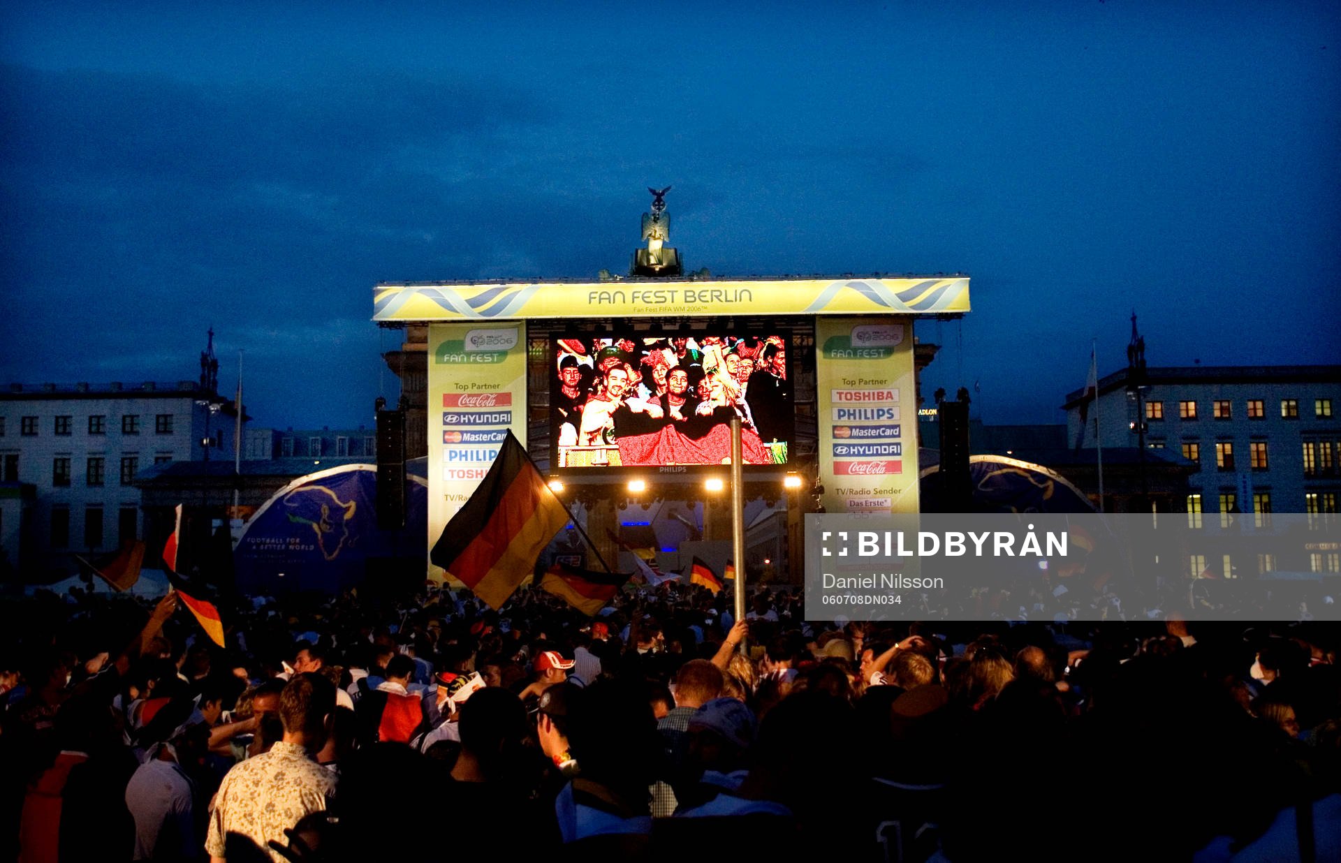 Fotboll, VM 2006, Hundratusen-tals fans, supporter, firade