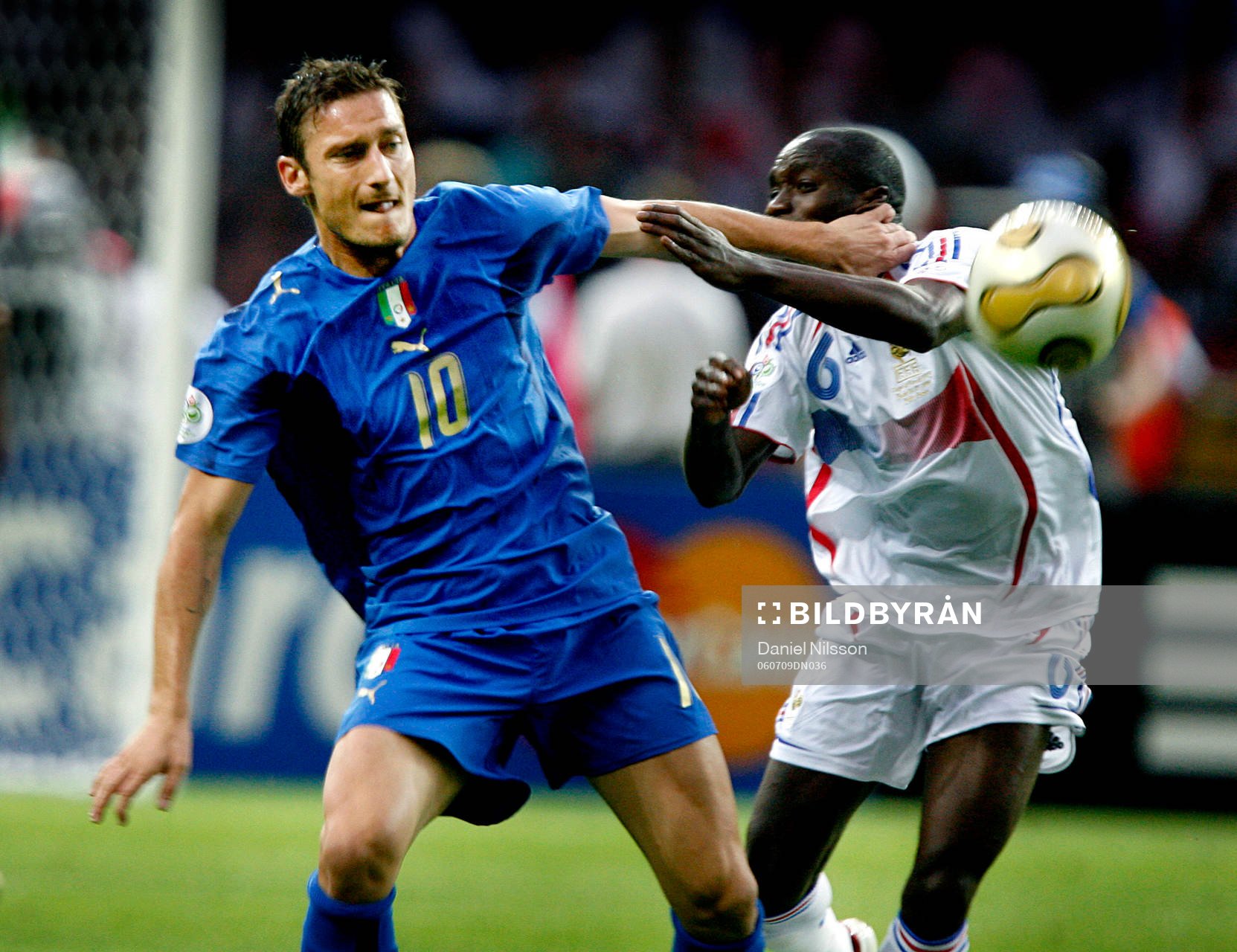 Claude Makelele, Frankrike och Francesco Totti, Italien