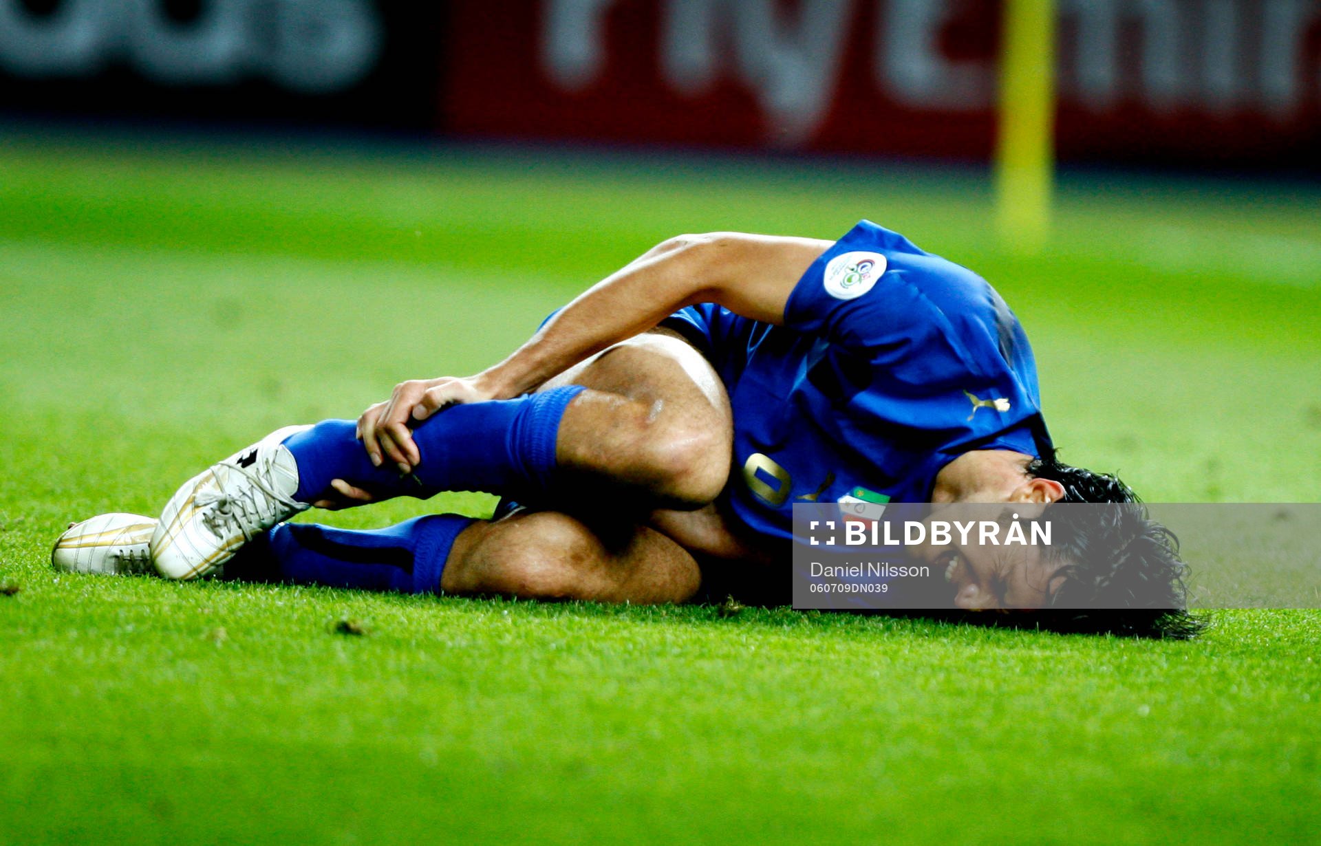 Luca toni, Italien, ont skada frispark