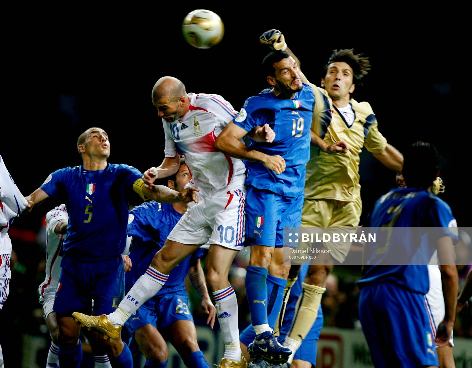  Fabio Cannavaro, Italien, Zinedine ZIdane, Frankrike och Gianluca Zambrotta och Gianluigi Buffon (målvakt), Italien