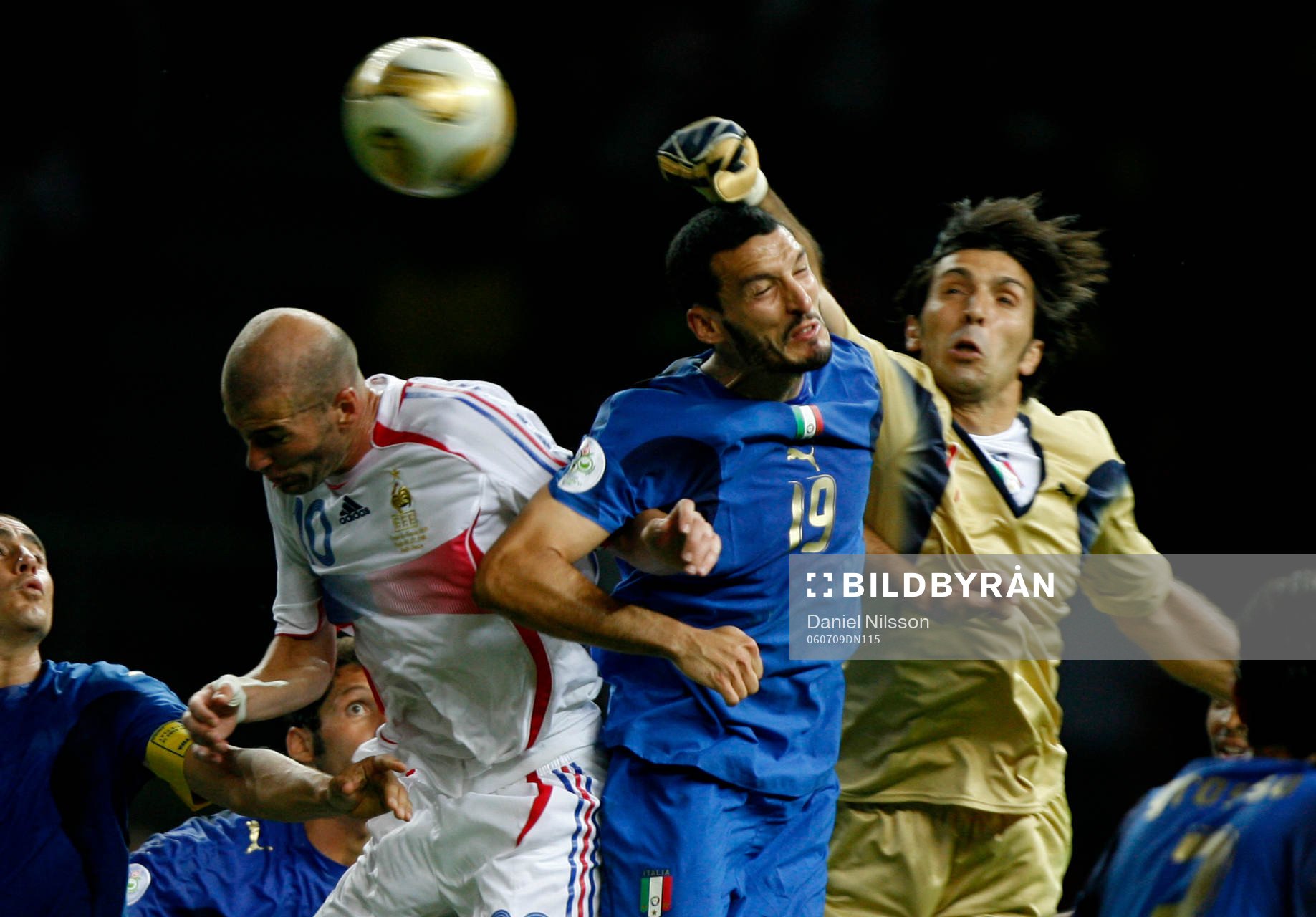 Zinedine Zidane, Frankrike och Gianluigi Buffon (målvakt)