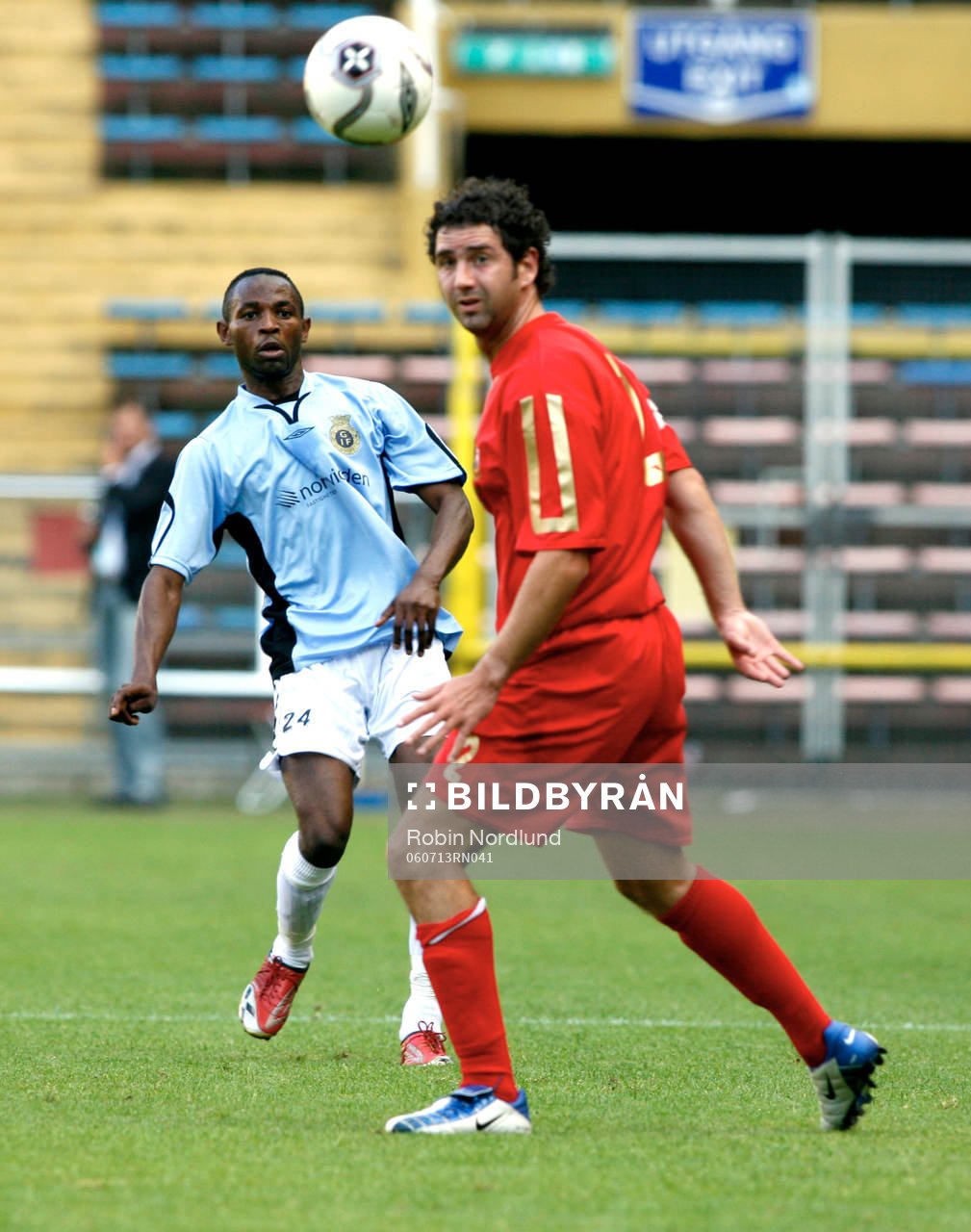 Rene Makondele, Gefle mot Lee Philips, Llanelli