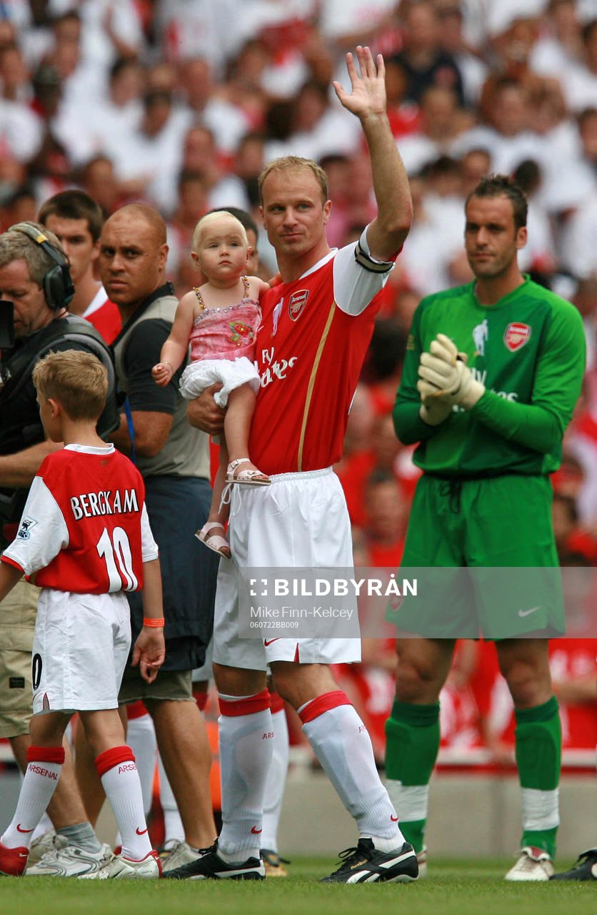 Dennis Bergkamp, Arsenal tackar för sig