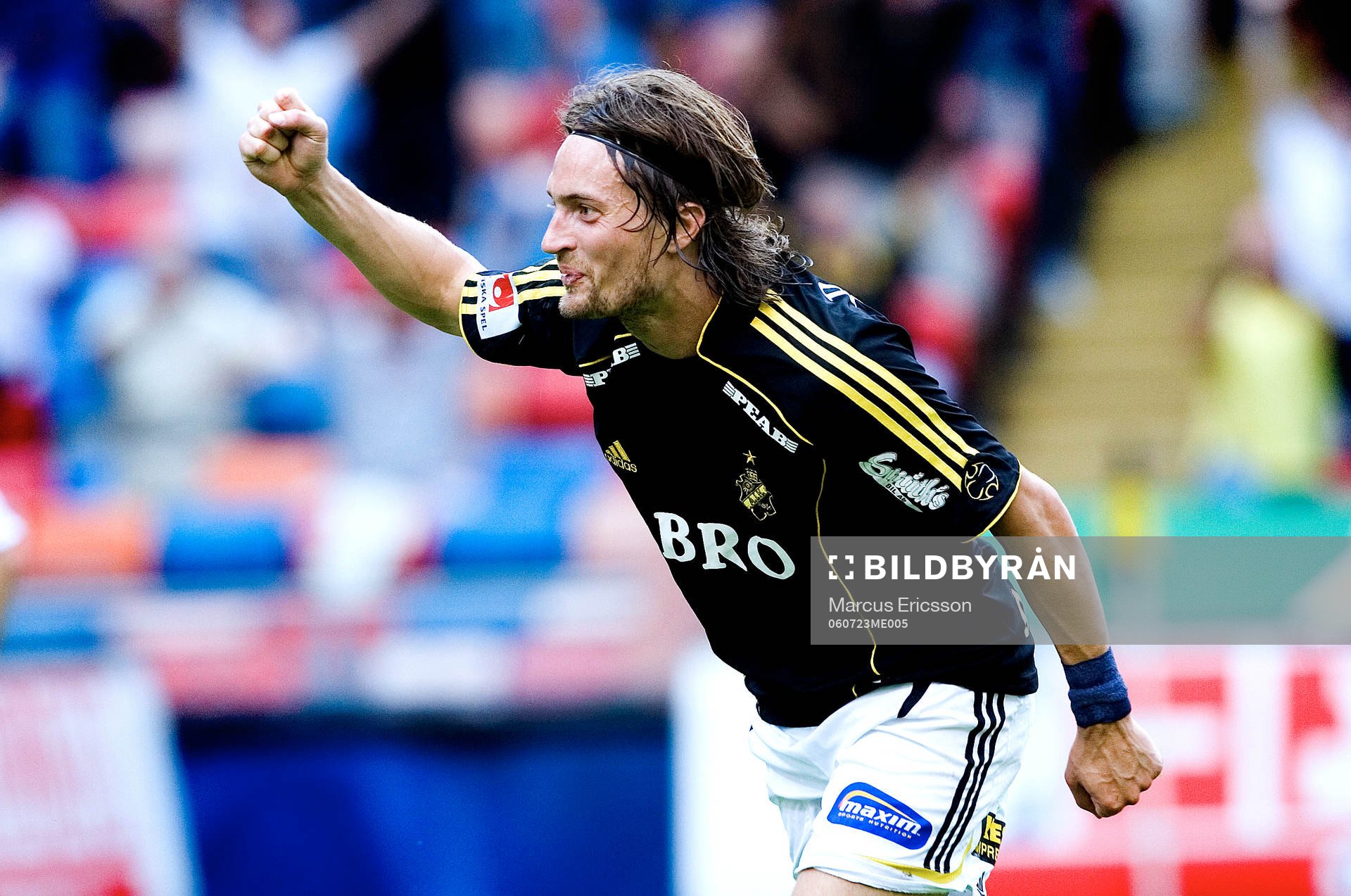 Fotboll, Allsvenskan, AIK - Halmstad: Mats Rubarth, AIK jublar