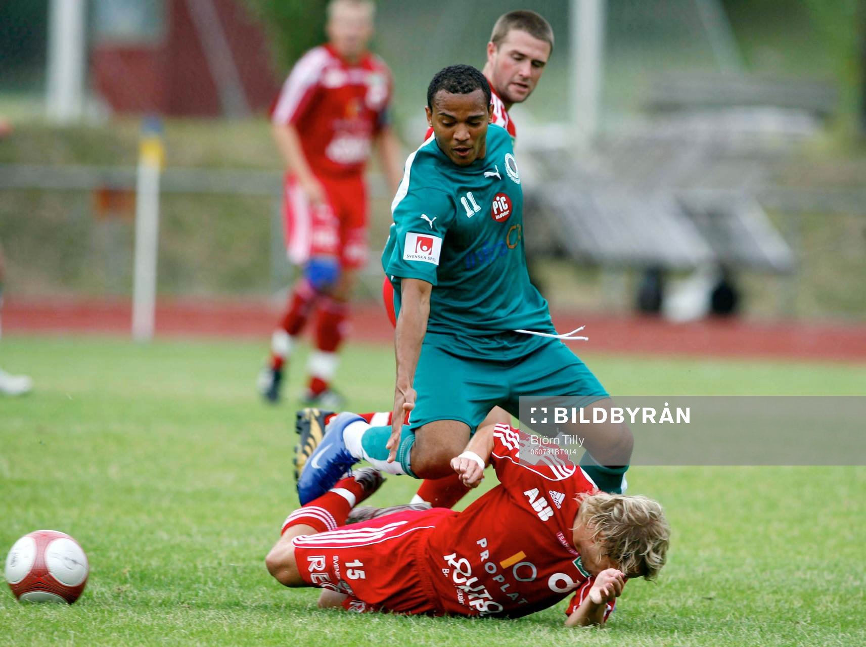 Kali Ongala, Väsby och Emil Johansson, Degerfors