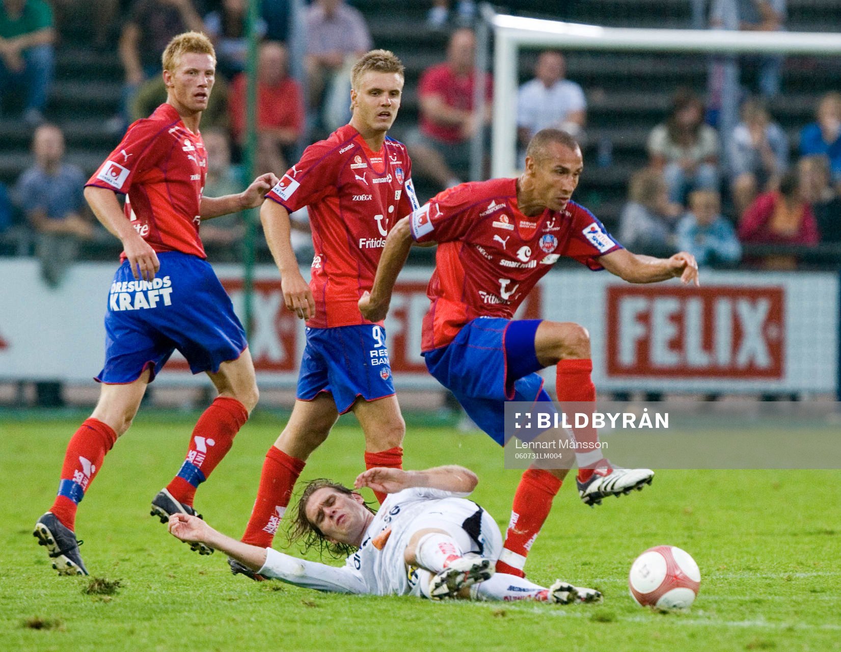 Henrik Larsson flyger över Lasse Johansson, Kalmar