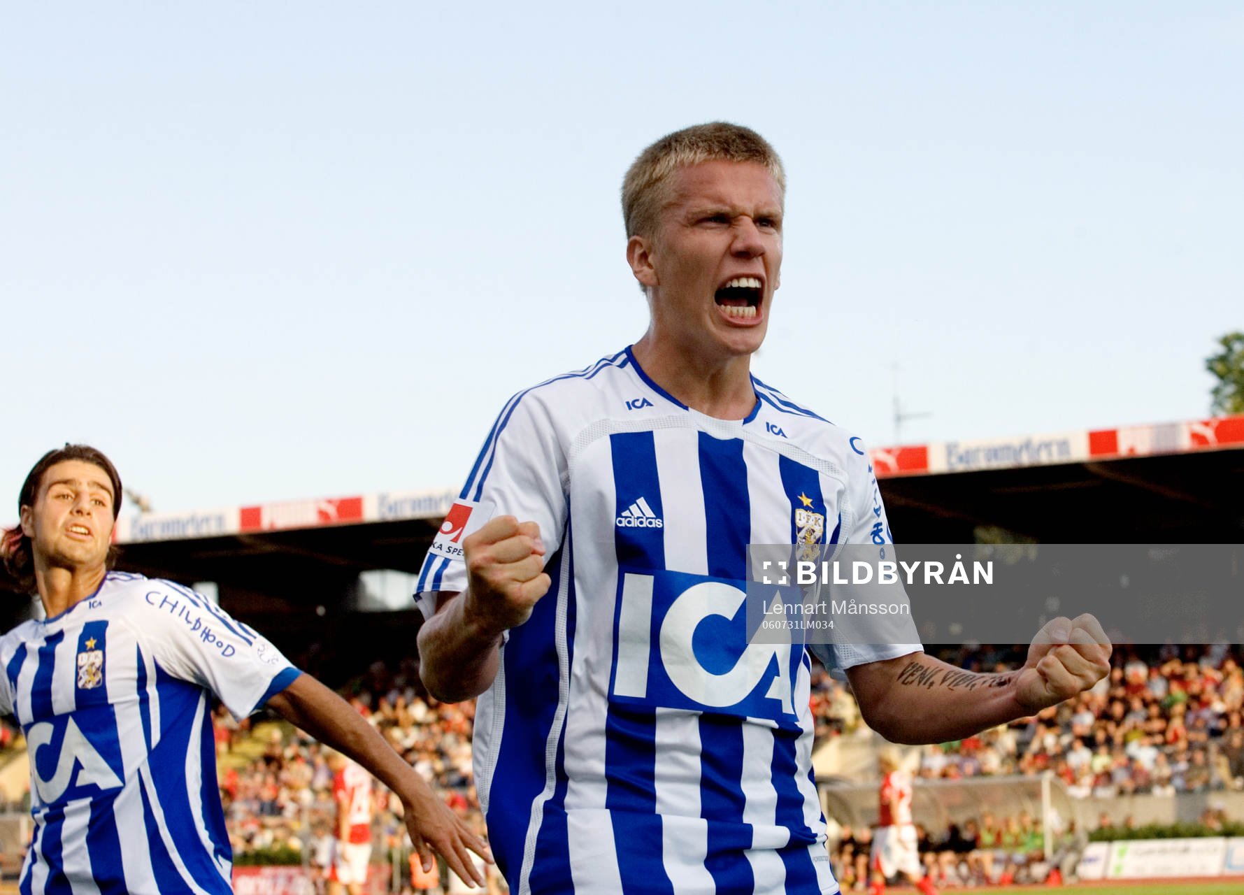 0-1 Pontus Wernbloom, som skriker ut sin glädje