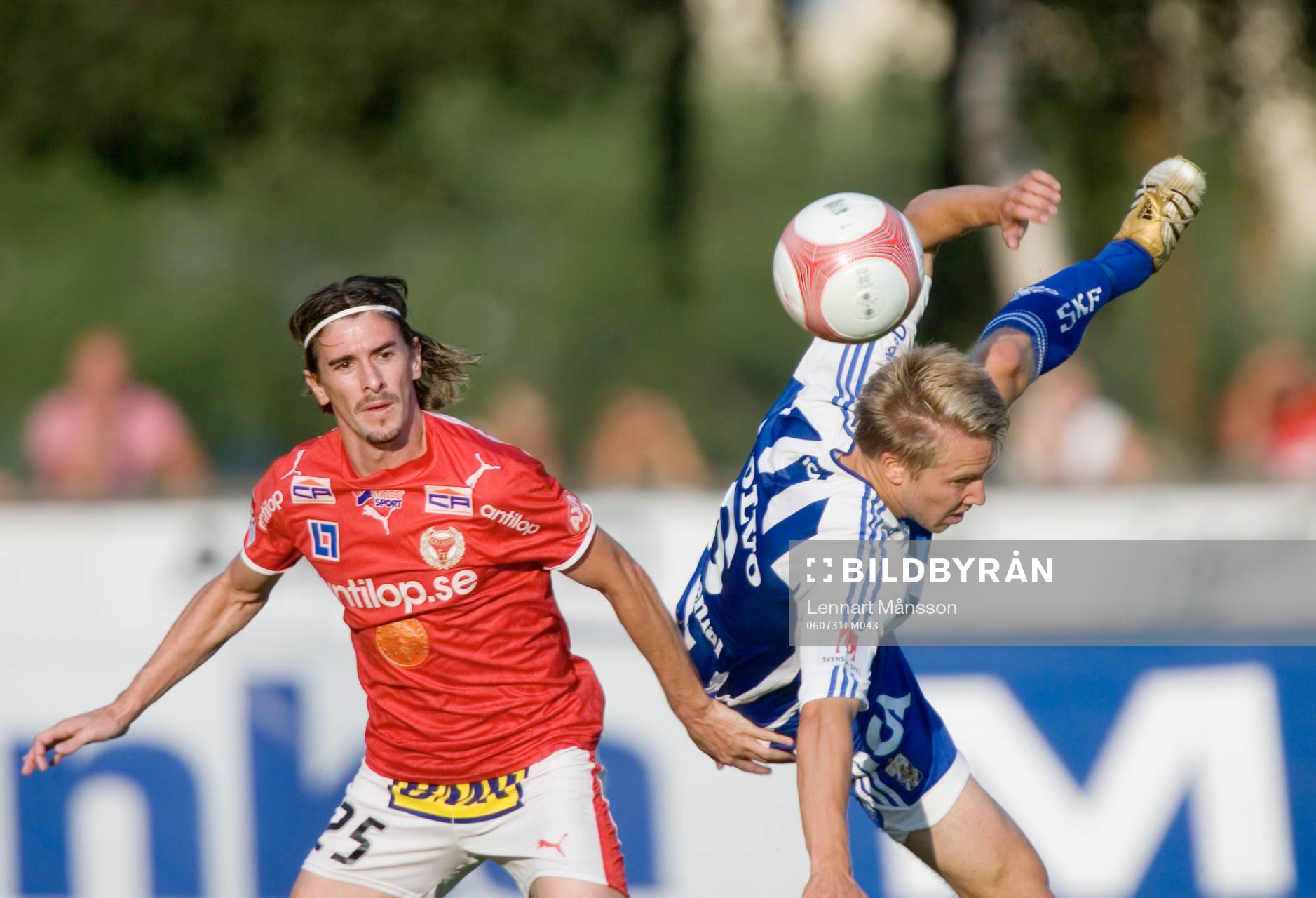 César Santin får Adan Johansson på fall