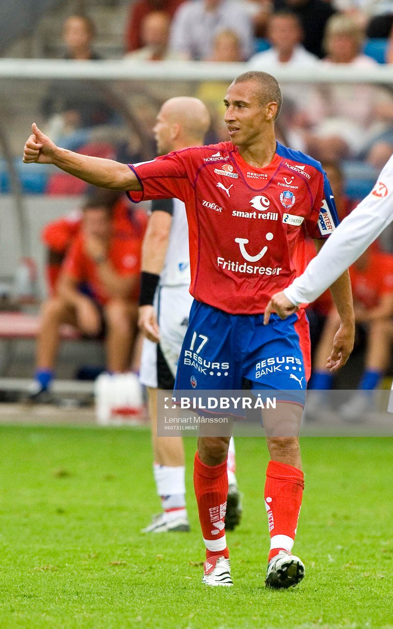 Henrik Larsson, Helsingborg. Tummen upp