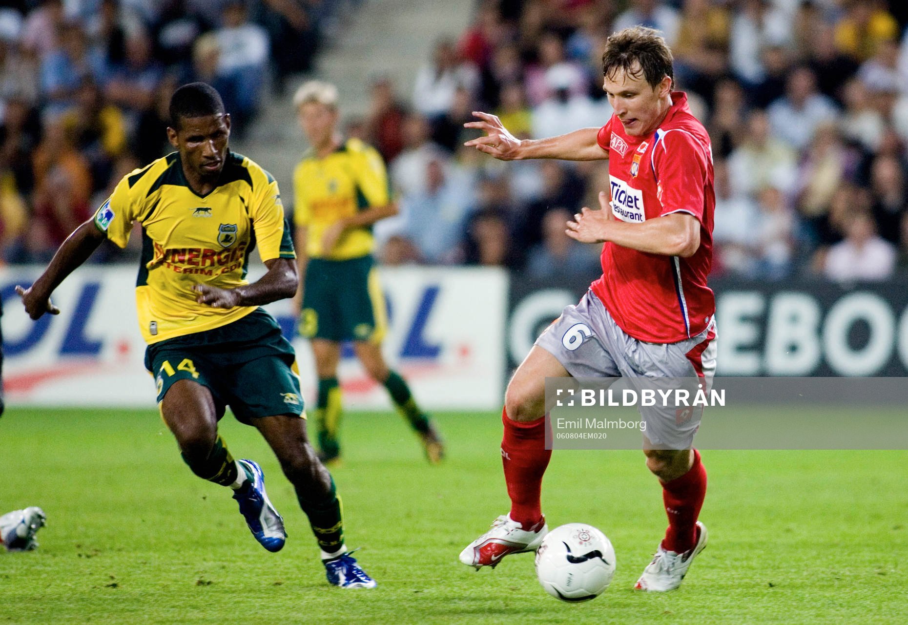  Kim Källström, Lyon och Alioum Saidou, Nantes.