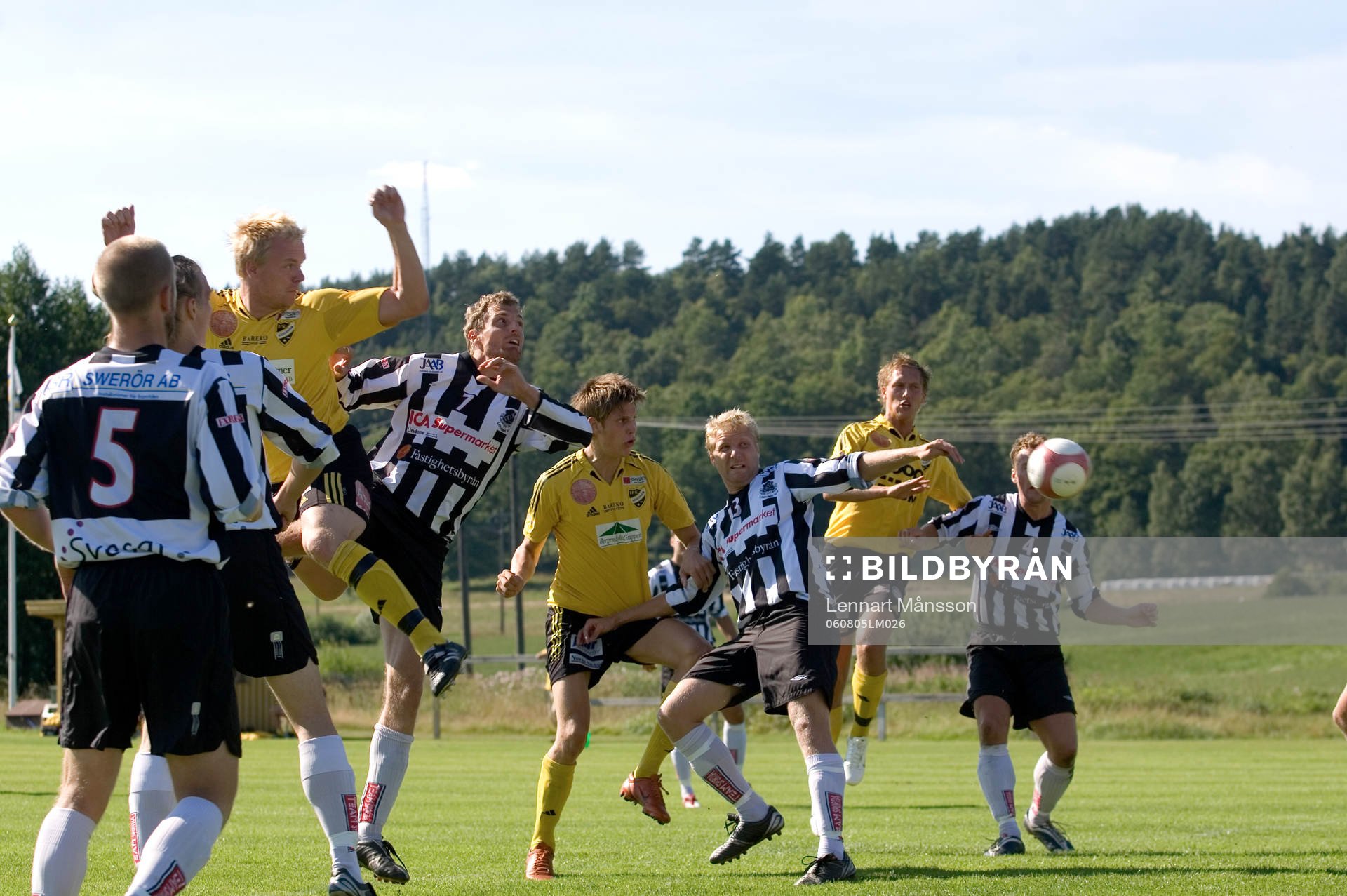 Klungspel framför mål