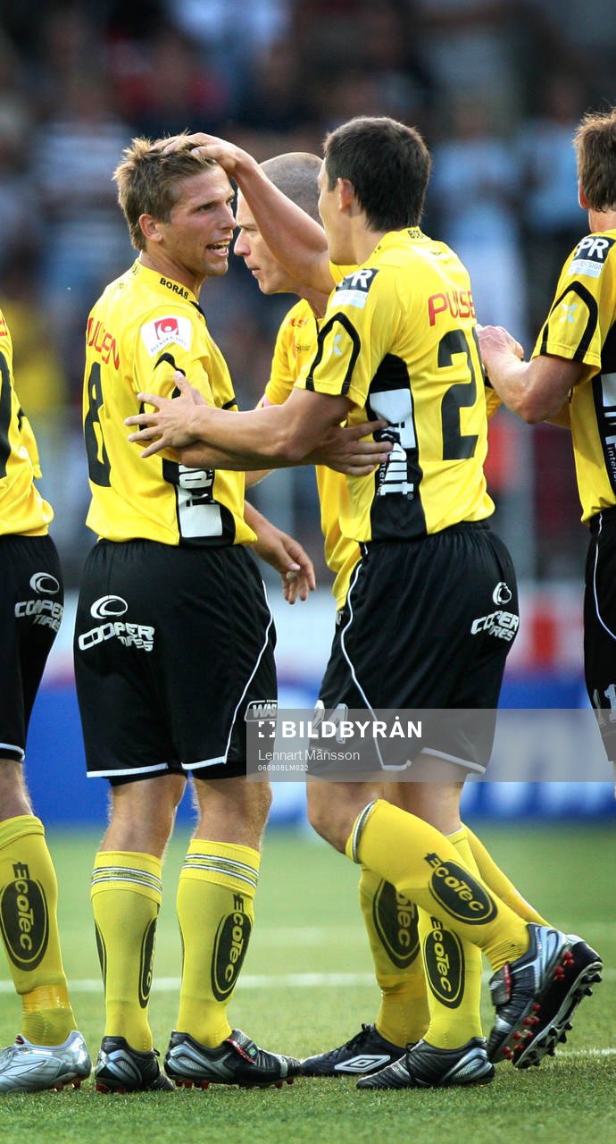  Anders Svensson, Elfsborg, jubel med lagkamraterna Stefan Ishizaki och Andreas Augustsson