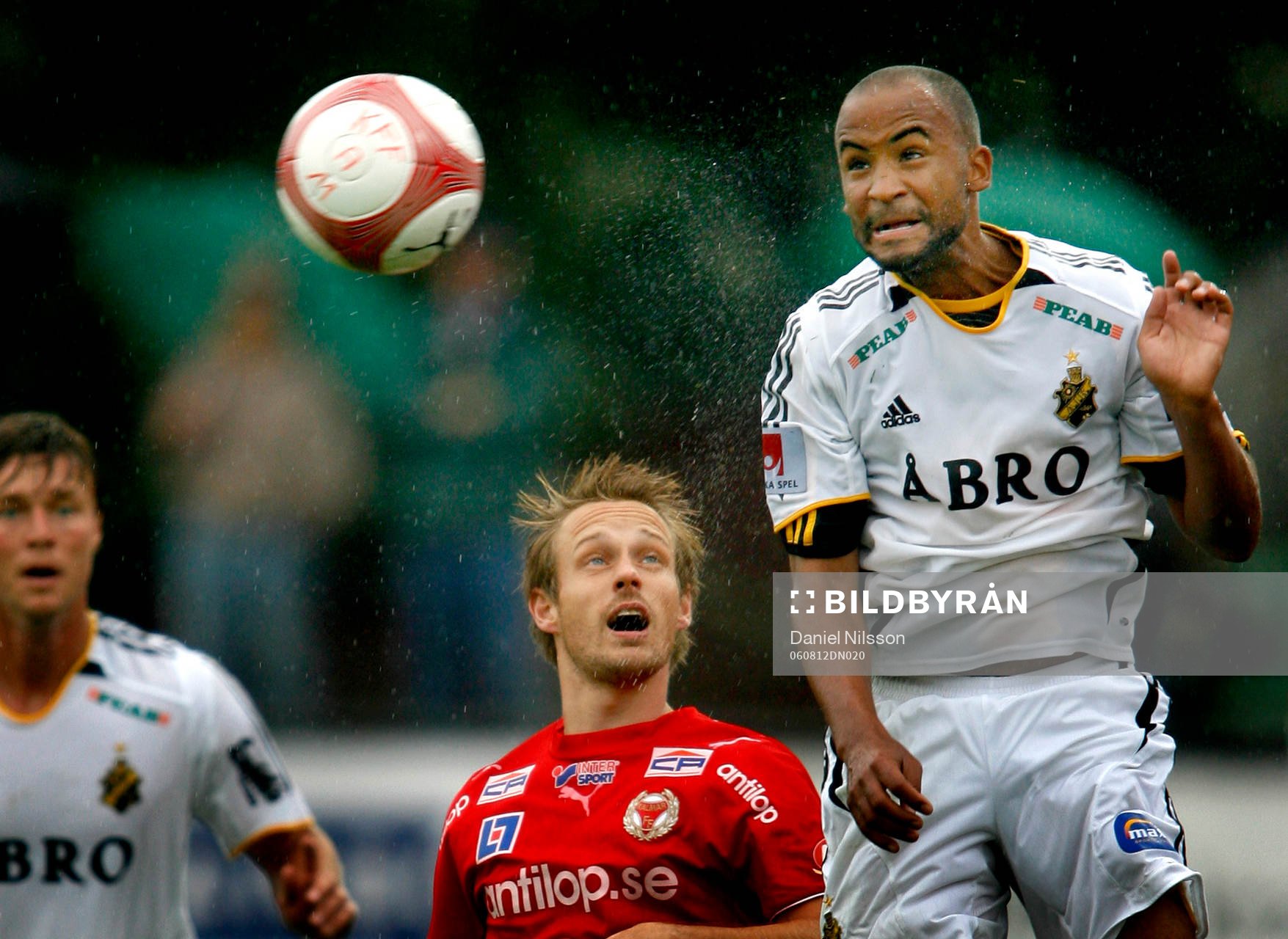 Jimmy Tamandi, AIK, och Shpetim Hasani, Kalmar