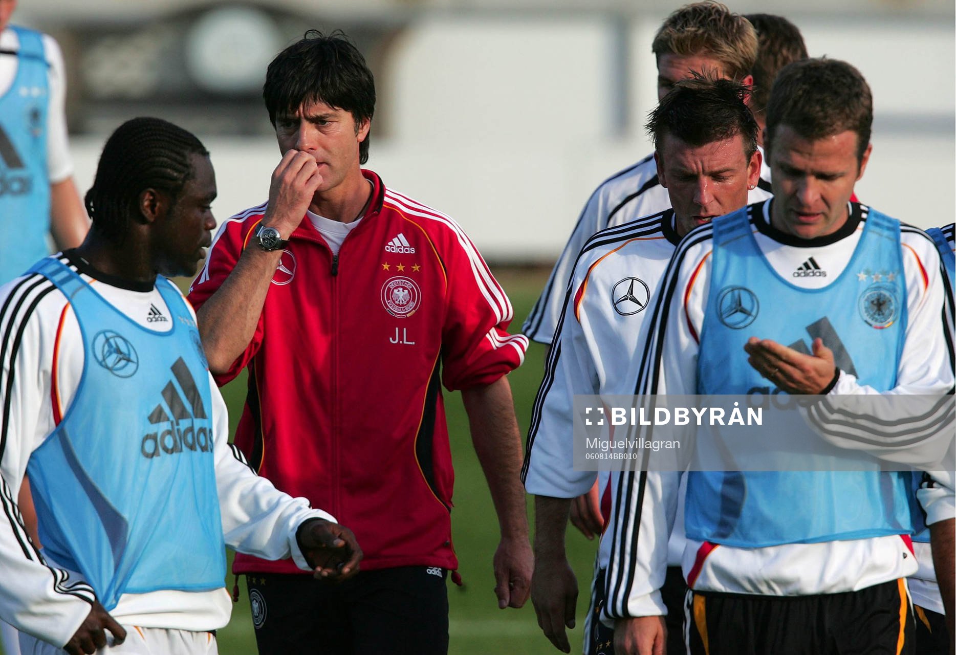  Gerald Asamoah, Bernd Schneider, Oliver Bierhoff och Joachim Loew, förbundskapten, tränare, Tyskland