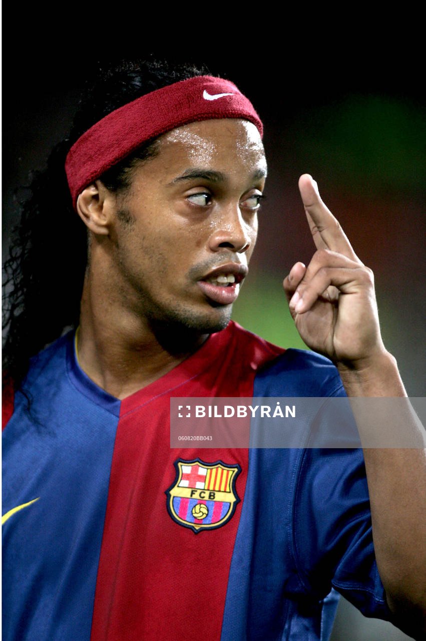 Ronaldinho, Barcelona