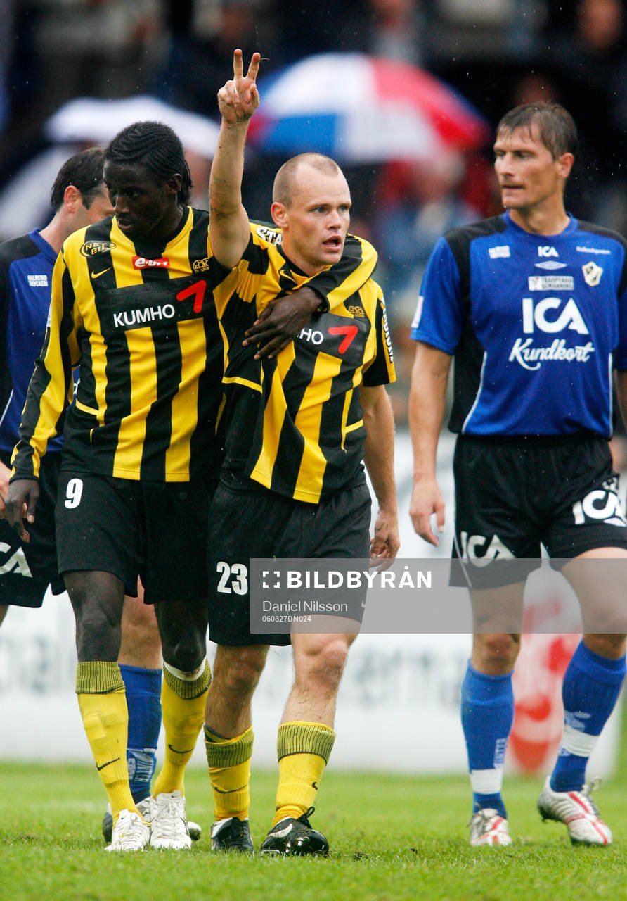 Peter Olofsson gjorde mål för Häcken. Jubel med Dioh