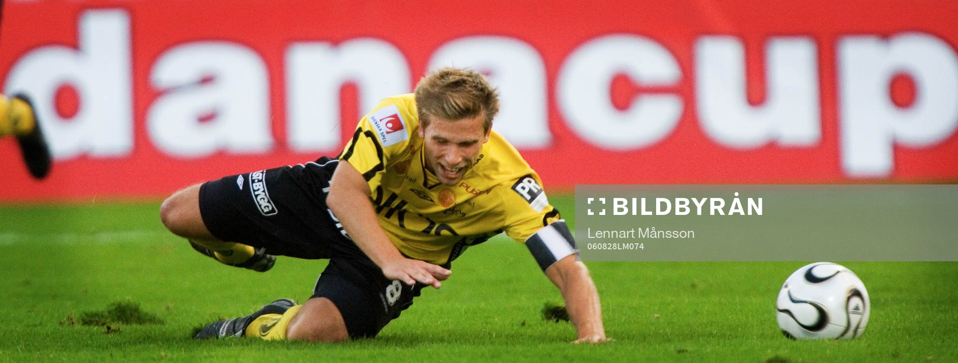 Anders Svensson, Elfsborg, blir fälld, tackling