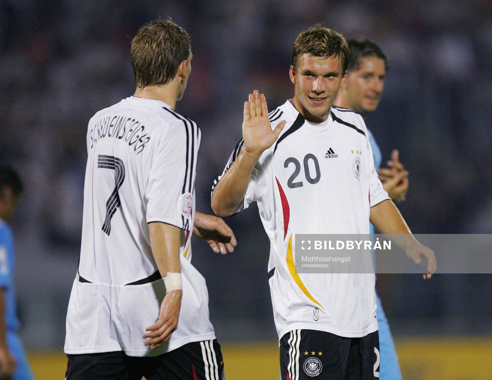 Lukas Podolski  och Bastian Schweinsteiger, jubel