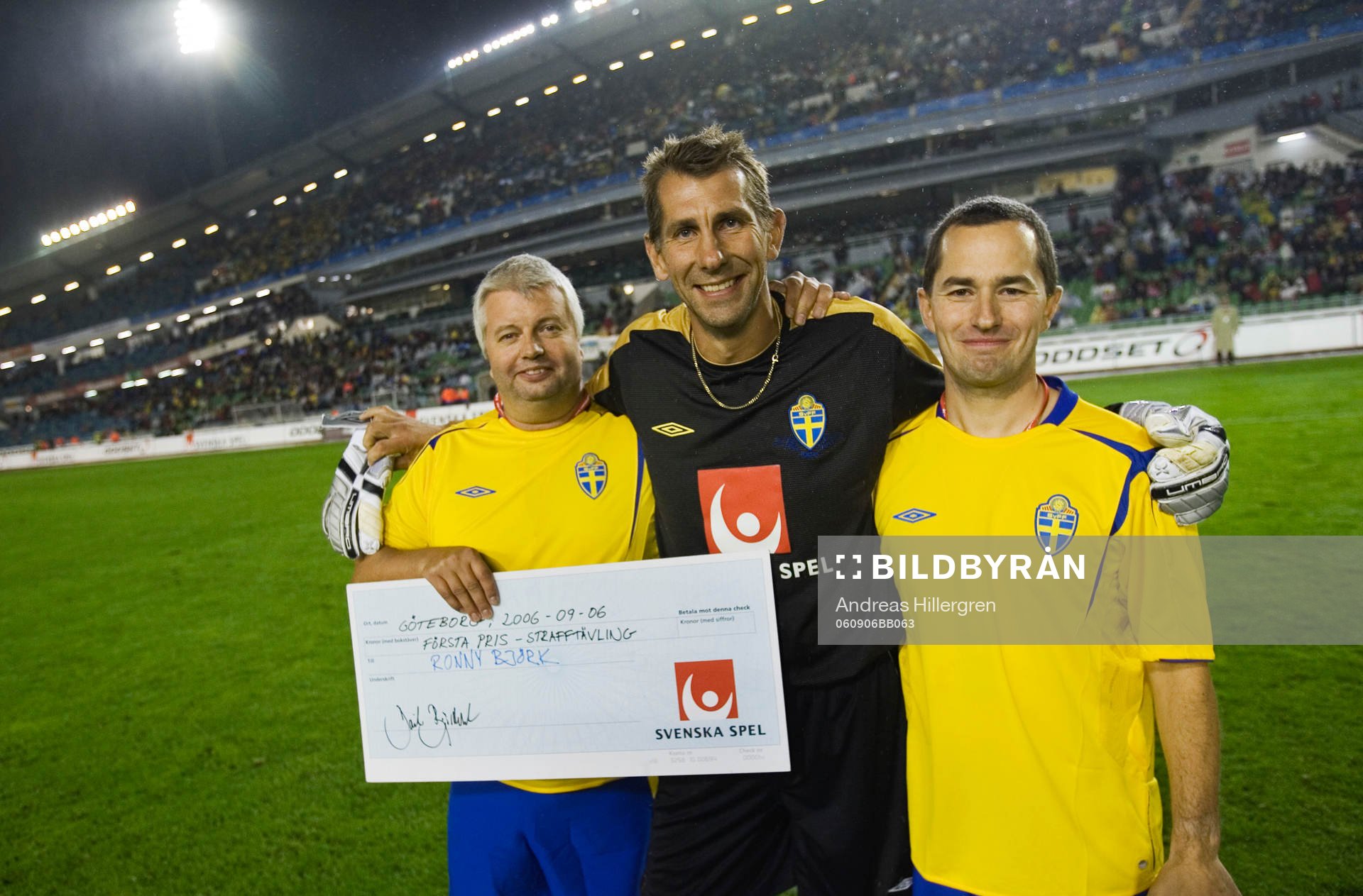 Fotboll, Sverige - Liechtenstein, Svenska spel, straffläggning. Magnus Wislander, målvakt