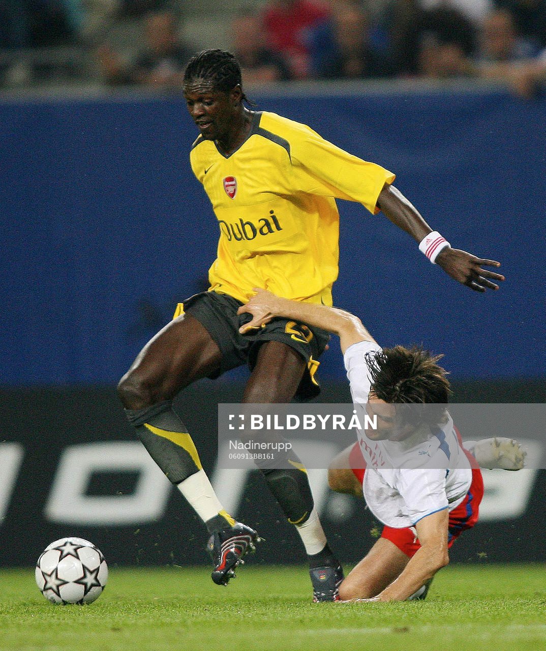   Emmanuel Adebayor, Arsenal och Raphael Wicky, HSV.
