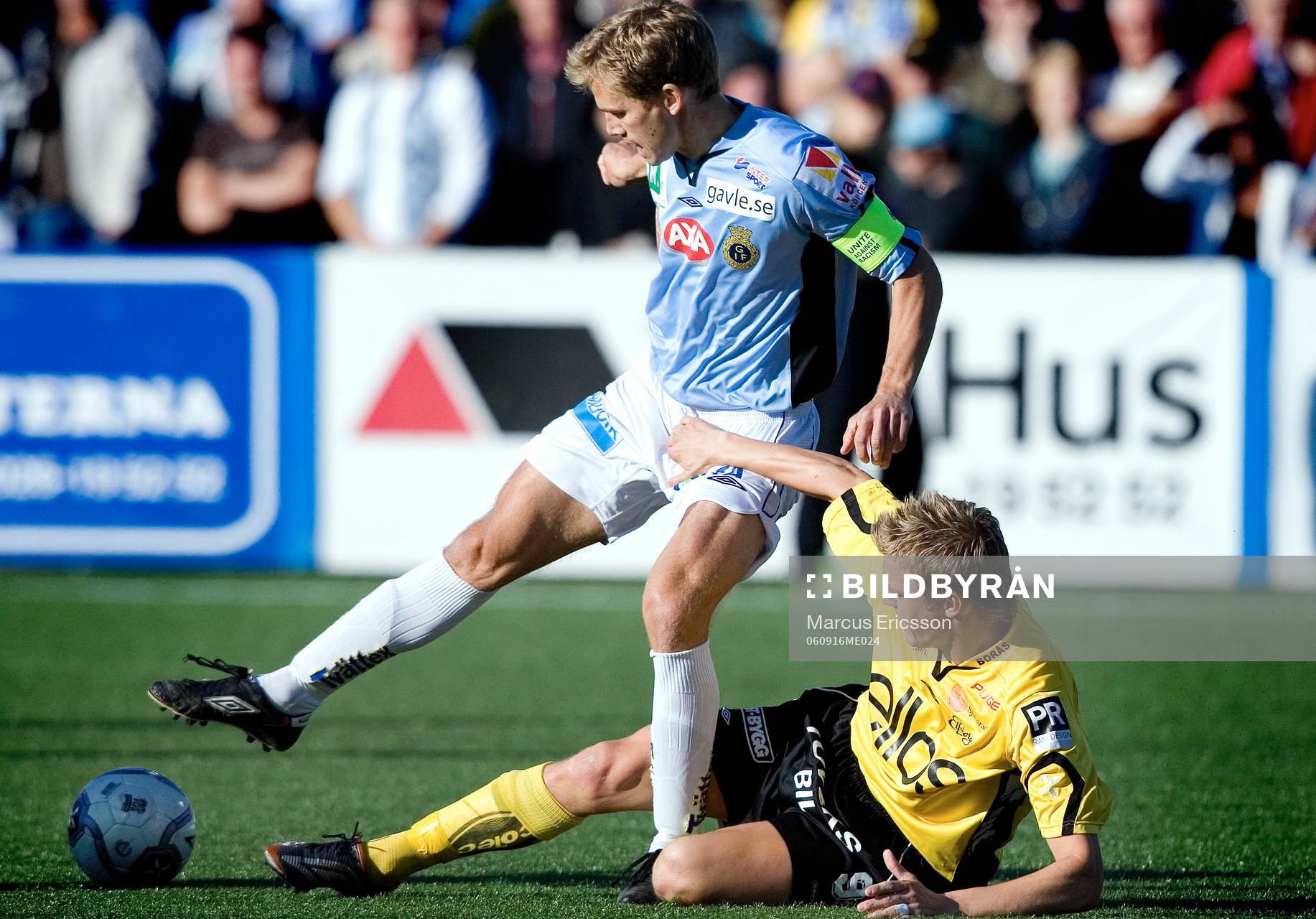 Mathias Svensson, Elfsborg glidtacklar Johannes Ericsson,