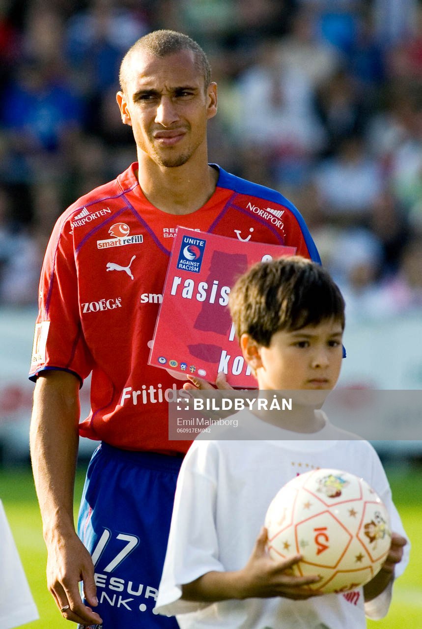 Henrik Henke Larsson, HIF. Ge rasismen rött kort